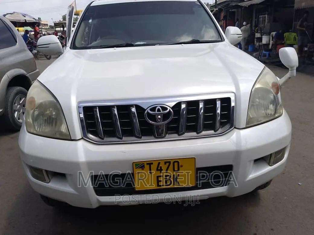 Toyota Land Cruiser Prado 2006 White
