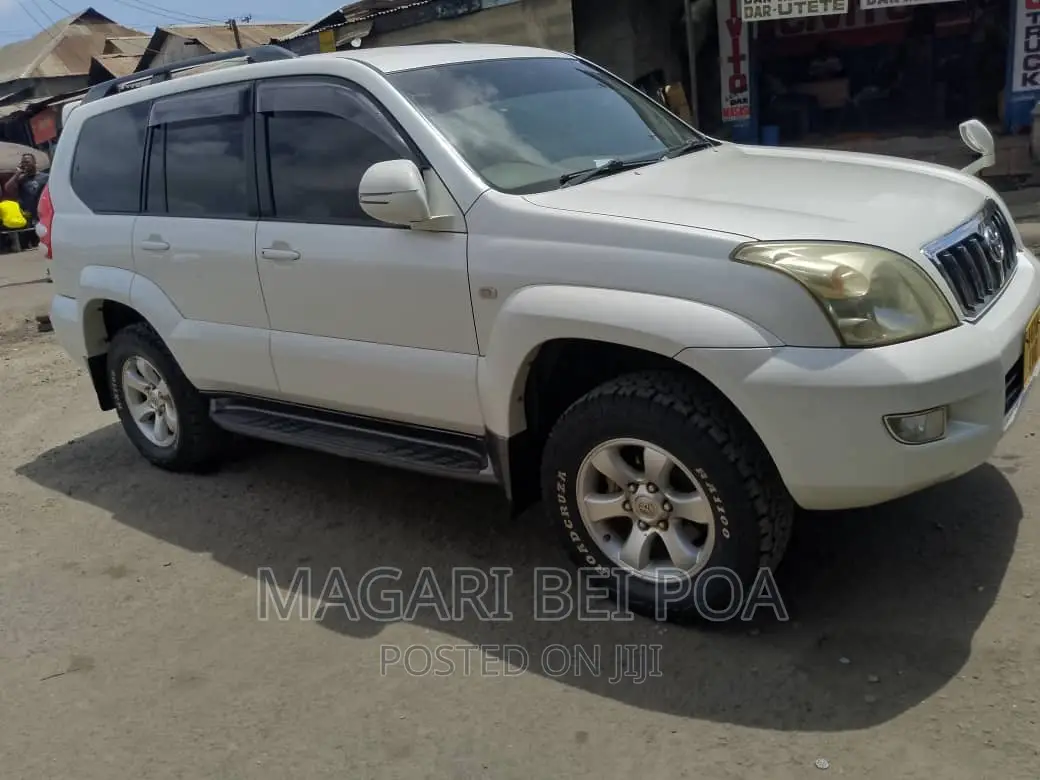 Toyota Land Cruiser Prado 2006 White