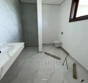 5bdrm Bungalow in Bahari Beach for sale