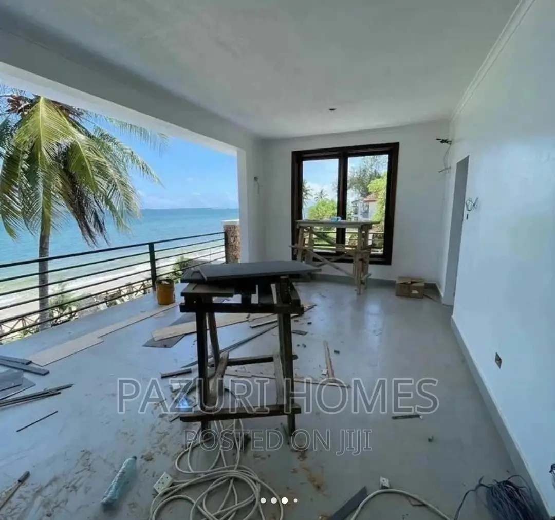 5bdrm Bungalow in Bahari Beach for sale