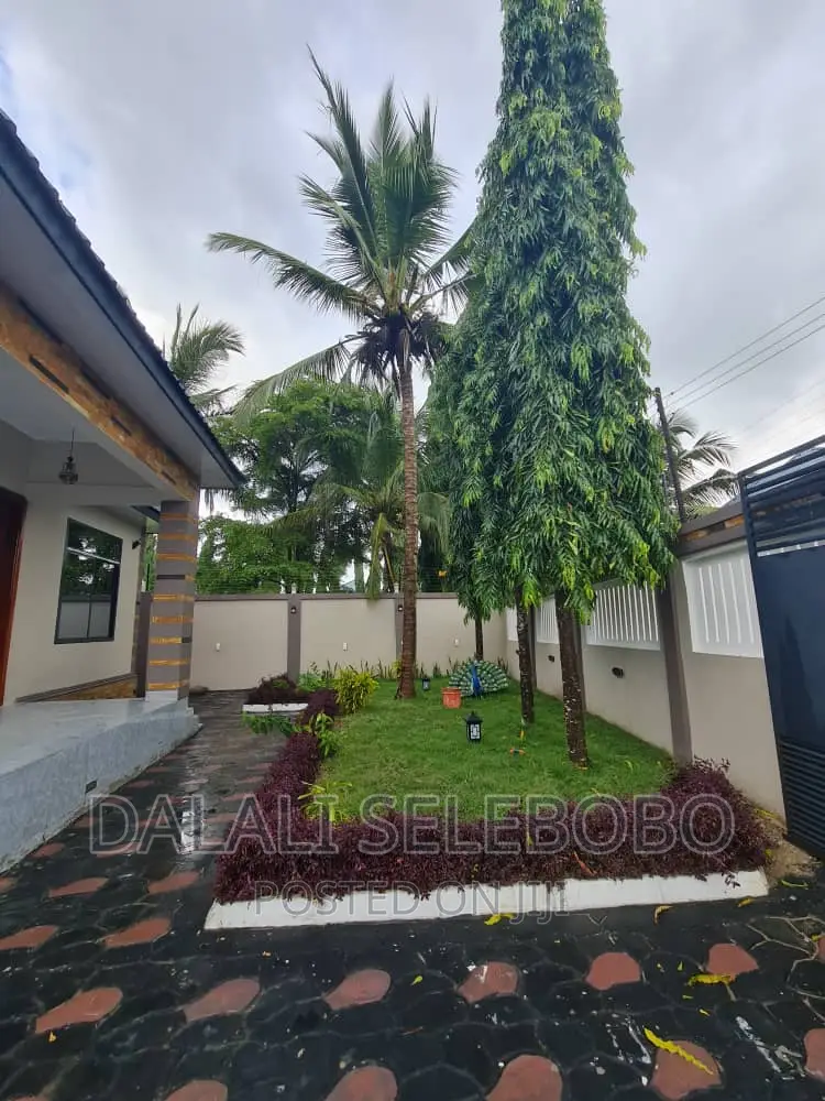 3bdrm Bungalow in Bunju A for sale