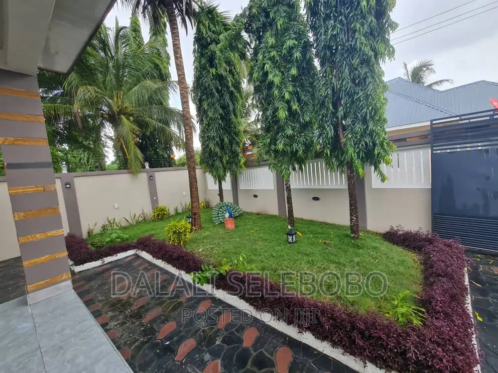 3bdrm Bungalow in Bunju A for sale