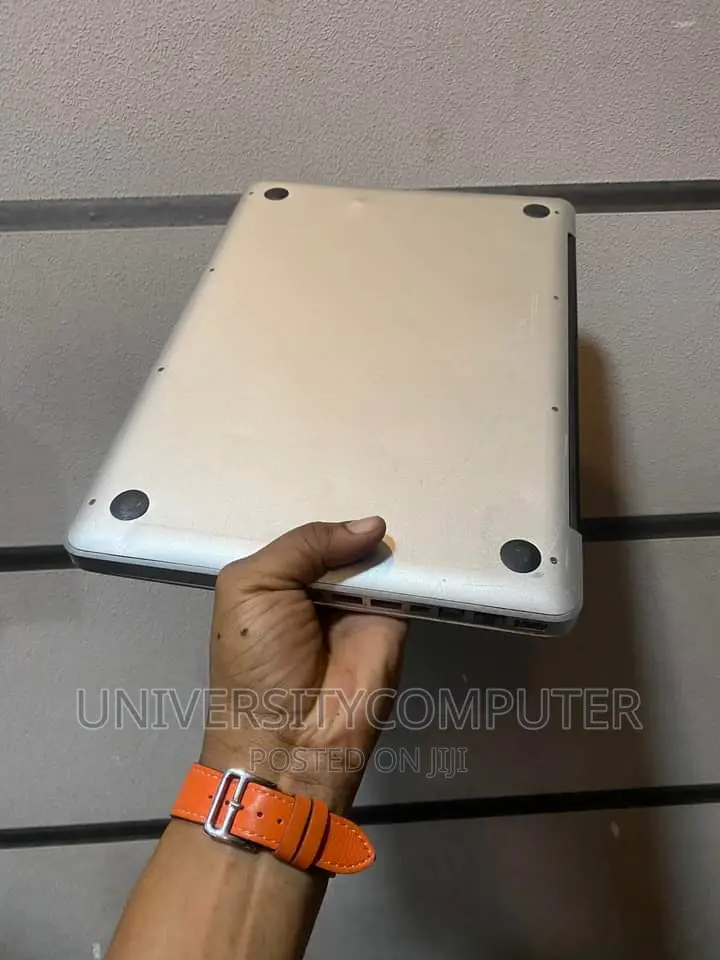 Laptop Apple MacBook Pro 2015 8GB Intel Core I5 SSD 256GB