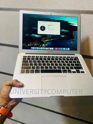 Laptop Apple MacBook Pro 2015 8GB Intel Core I5 SSD 256GB
