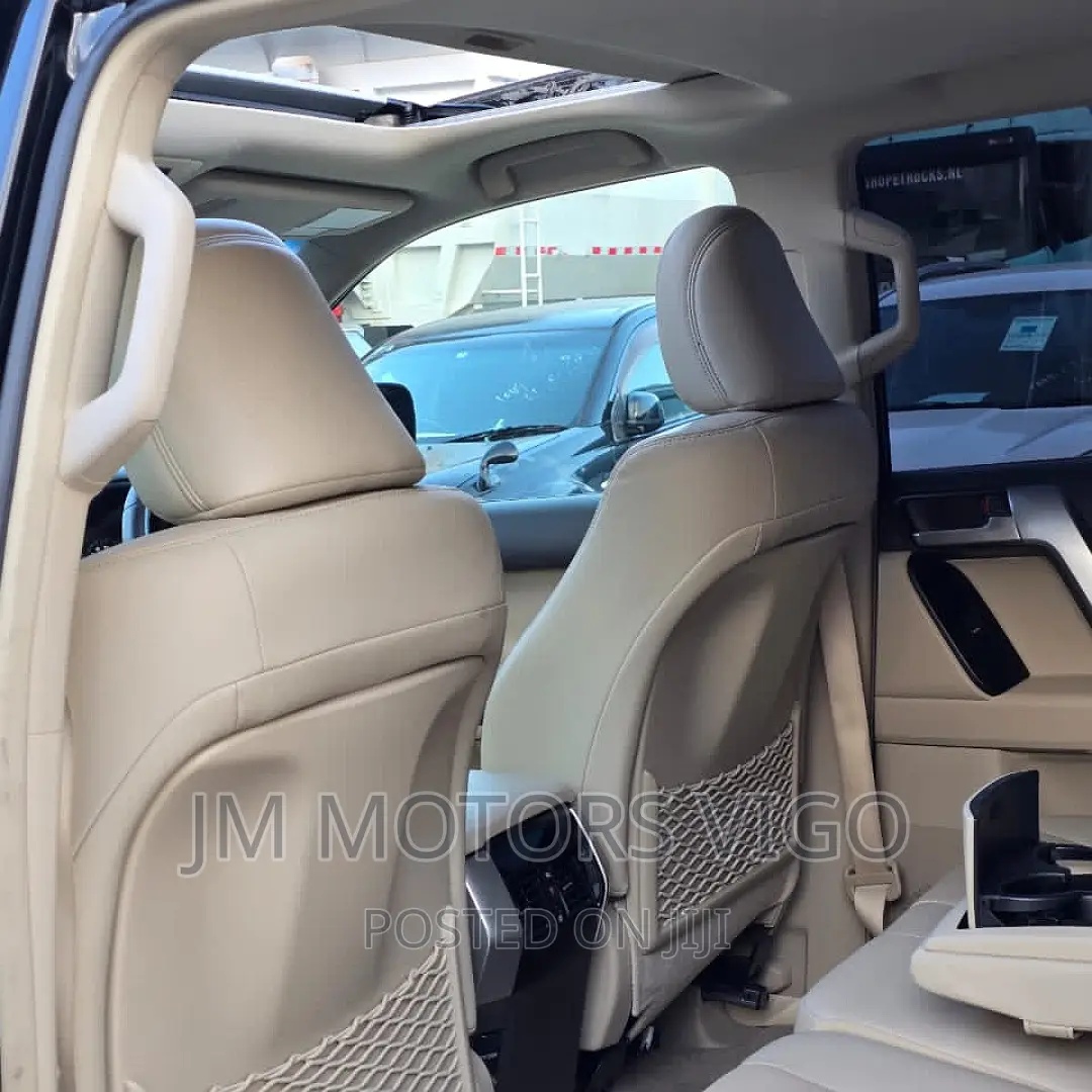 Toyota Land Cruiser Prado 2.7 2019 Black