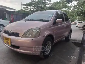 Toyota Vitz 1.0 FWD 5dr 2003 Pink