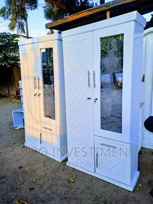 Makabati Ya Nguo Classic Sana Na Quality Sana Yenye Uimara .