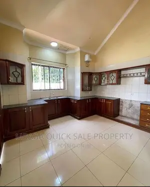 4bdrm House in Mikocheni for rent