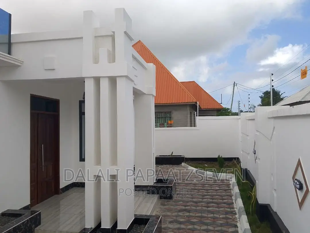 3bdrm House in Dalalipapaatzseven, Kigamboni for sale