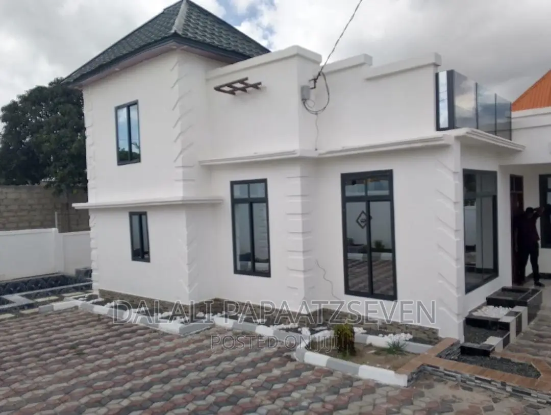 3bdrm House in Dalalipapaatzseven, Kigamboni for sale
