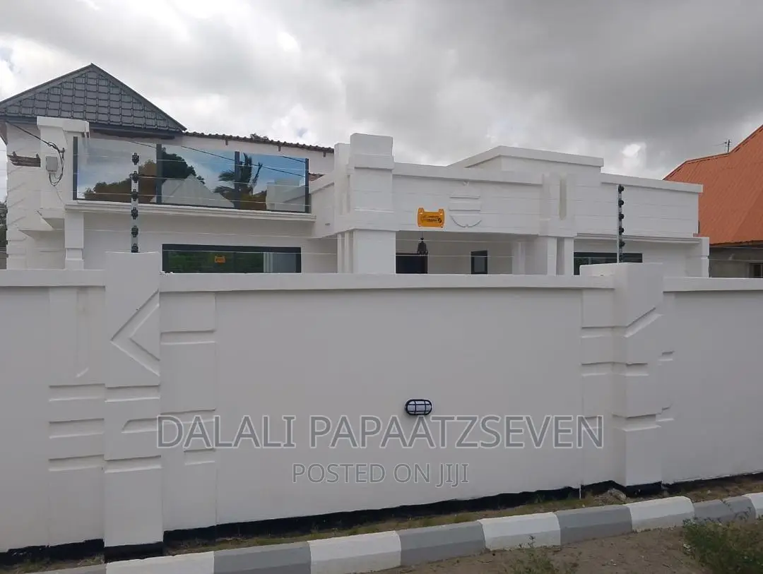 3bdrm House in Dalalipapaatzseven, Kigamboni for sale