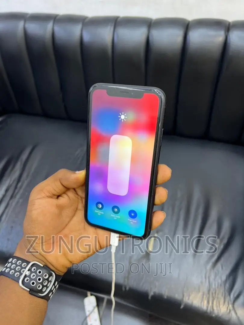 New Apple iPhone 11 Pro Max 256 GB Green
