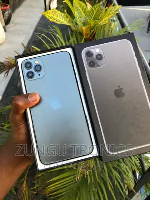 New Apple iPhone 11 Pro Max 256 GB Green