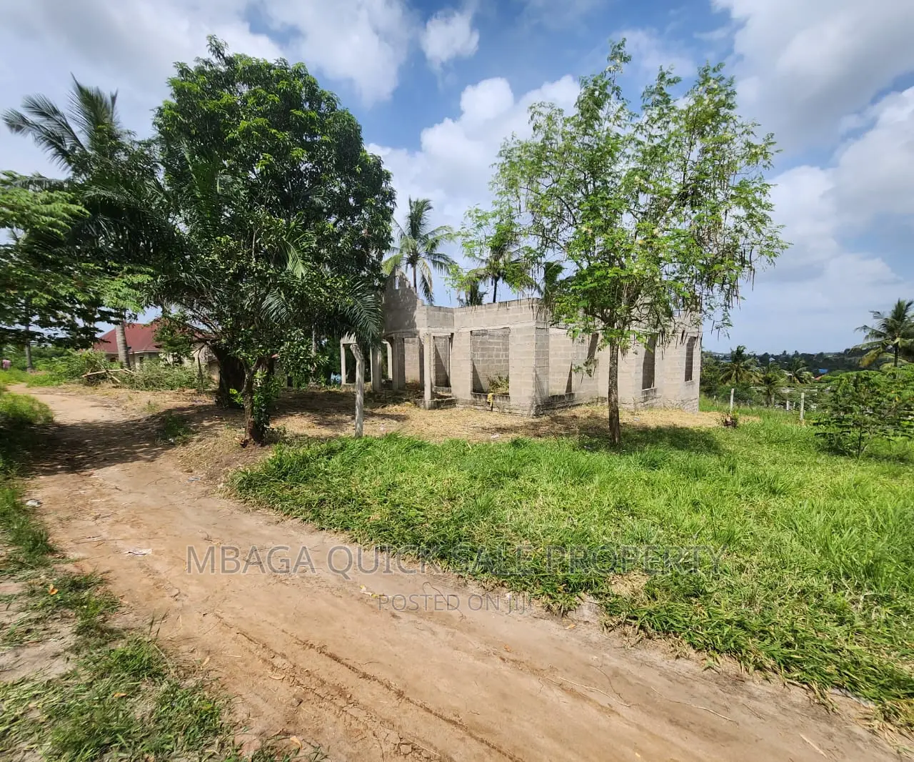 4bdrm House in Goba for sale