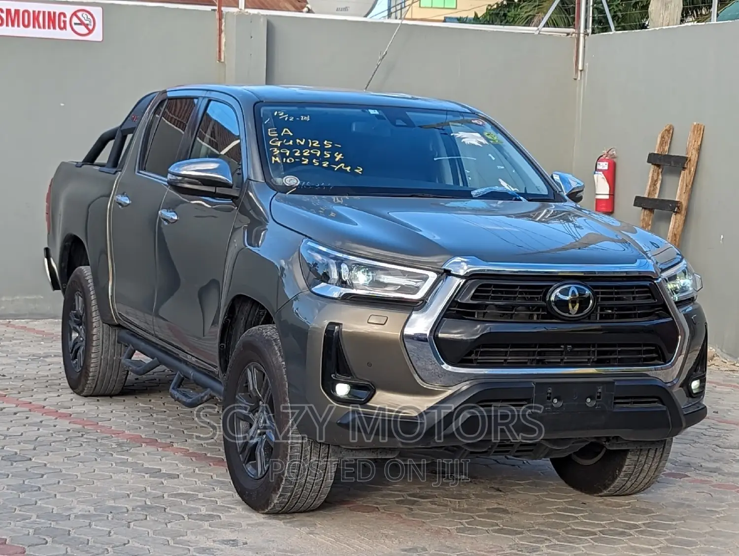 Toyota Hilux 2022 Gray
