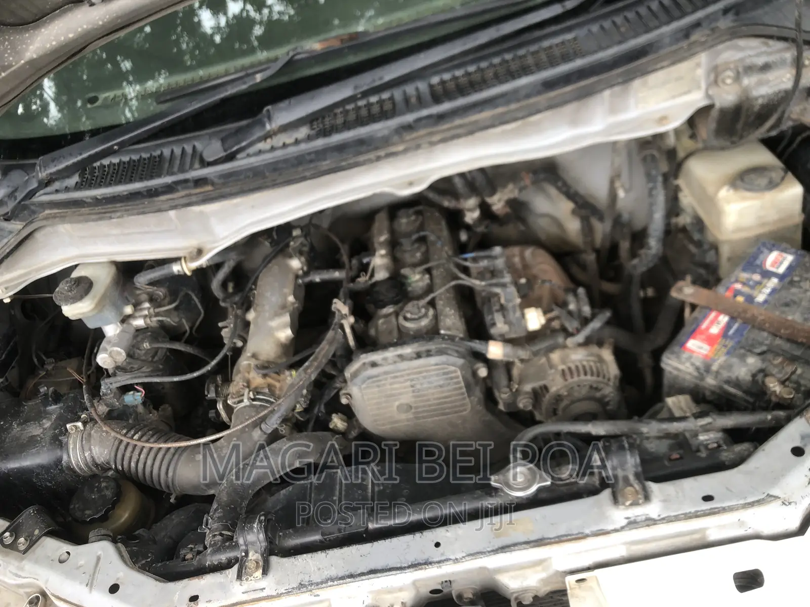 Toyota Noah 2001 White