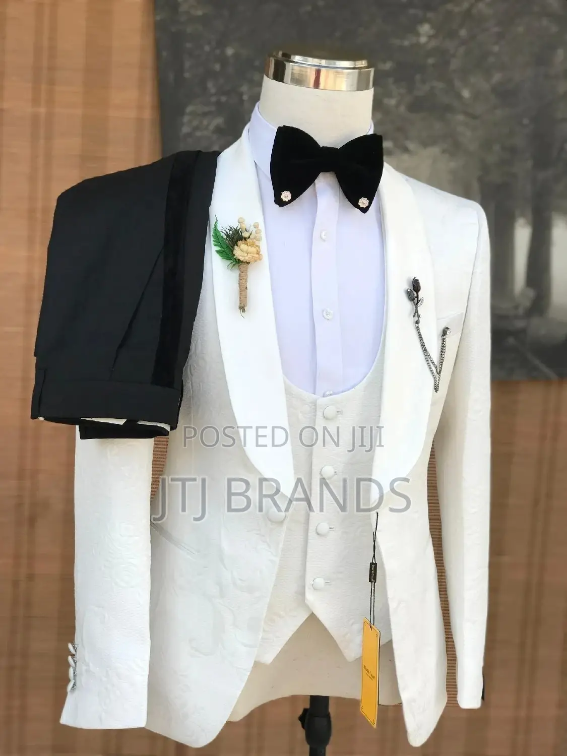Celebrity New Suit
