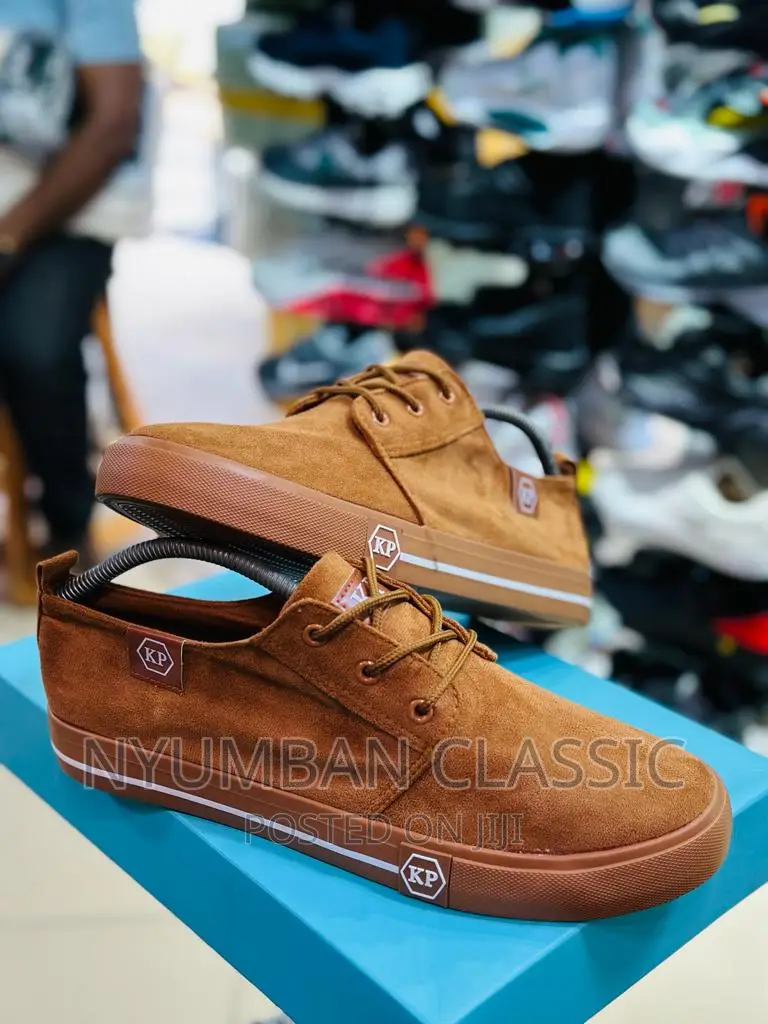 Tomy Takkies Shoes