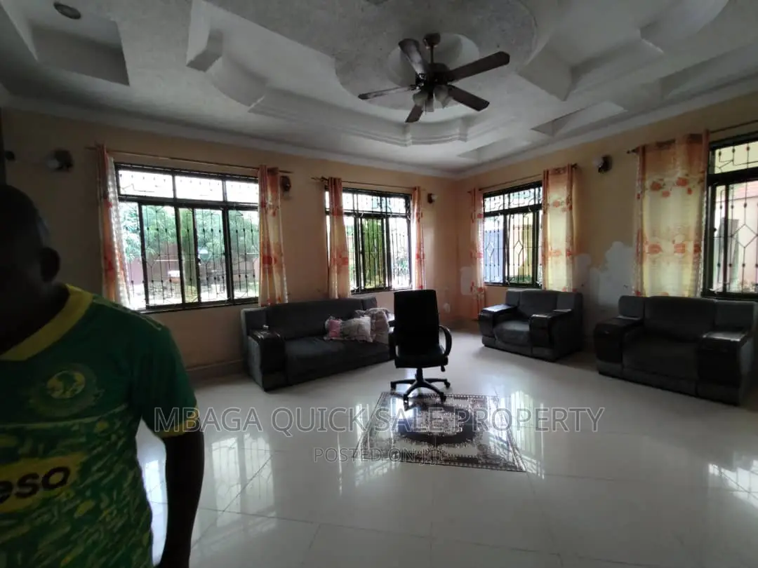 4bdrm House in Buza, Temeke for sale