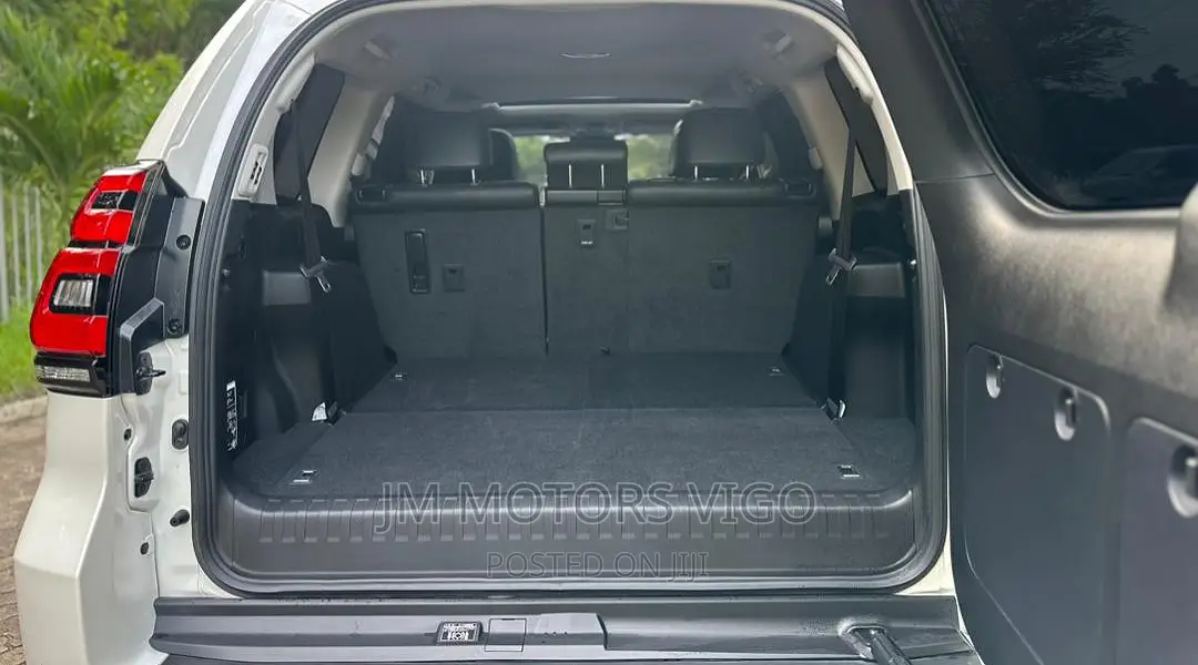 Toyota Land Cruiser Prado 2.7 2020 Pearl