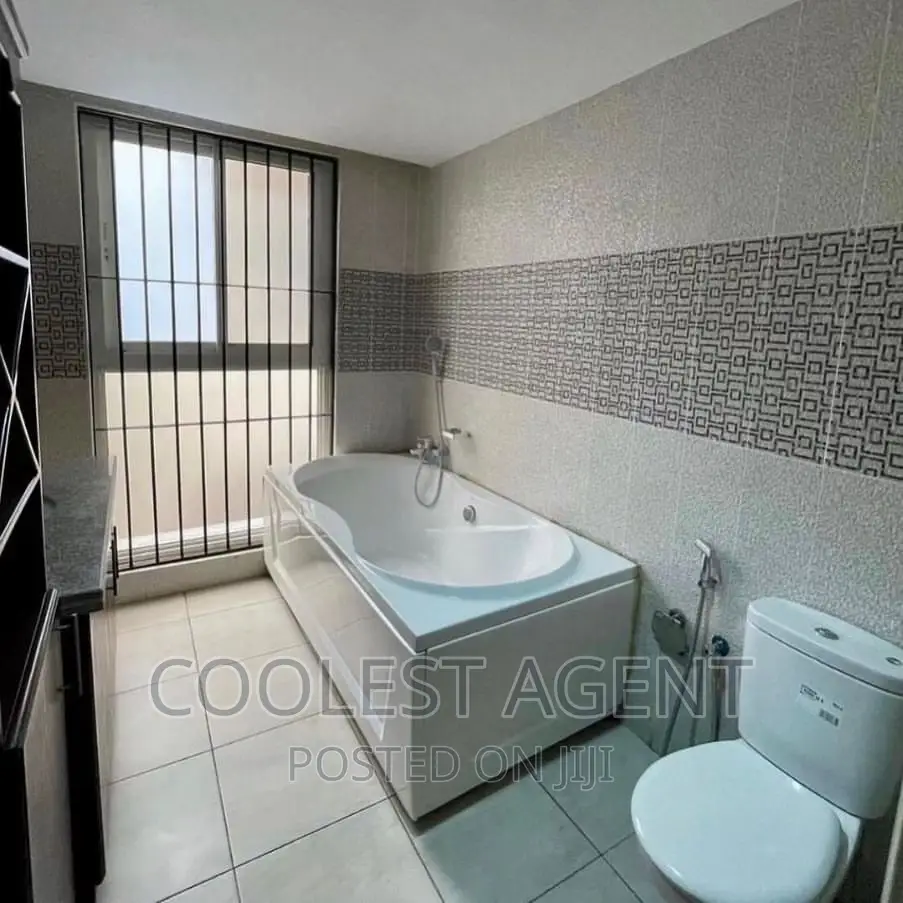 Furnished 4bdrm Villa in Oysterbay, Kinondoni for rent