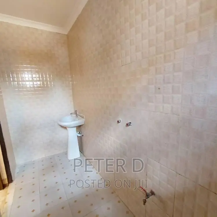 1bdrm Apartment in Kimara for rent