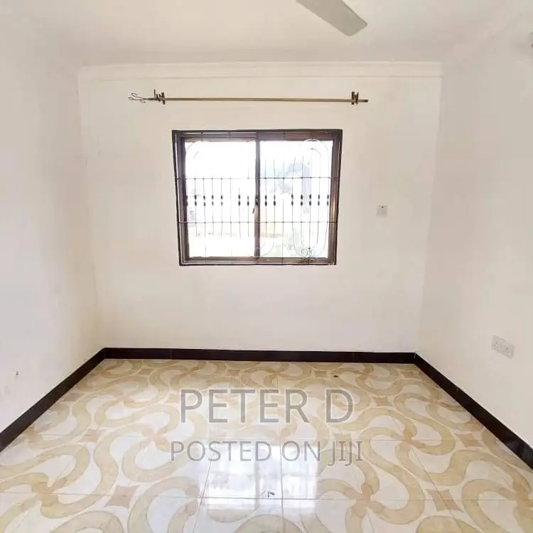 1bdrm Apartment in Kimara for rent