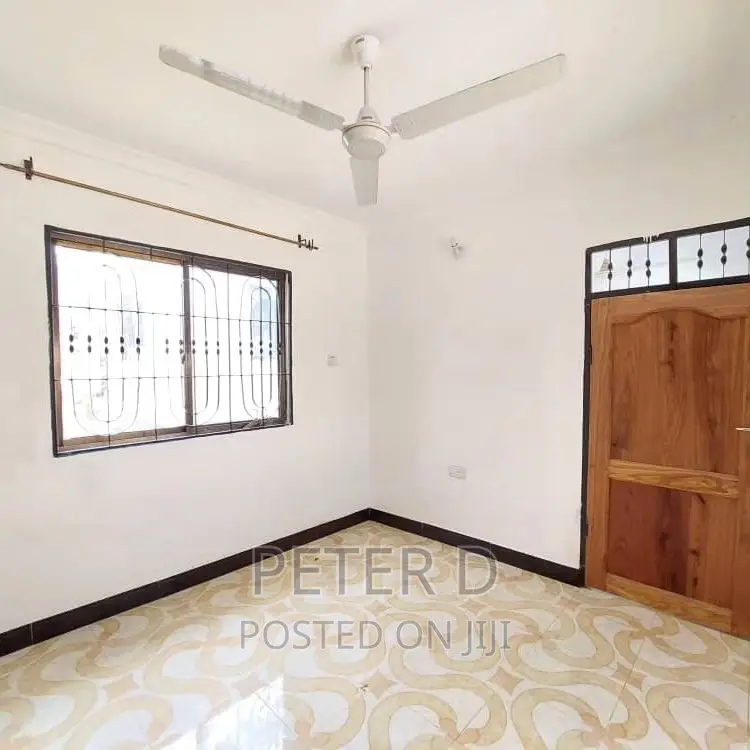 1bdrm Apartment in Kimara for rent