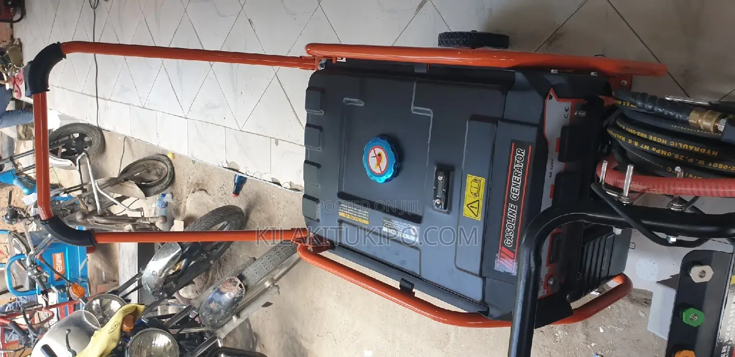 Mr Uk Gasoline Generator
5.5kva
Automatic Key Ignition