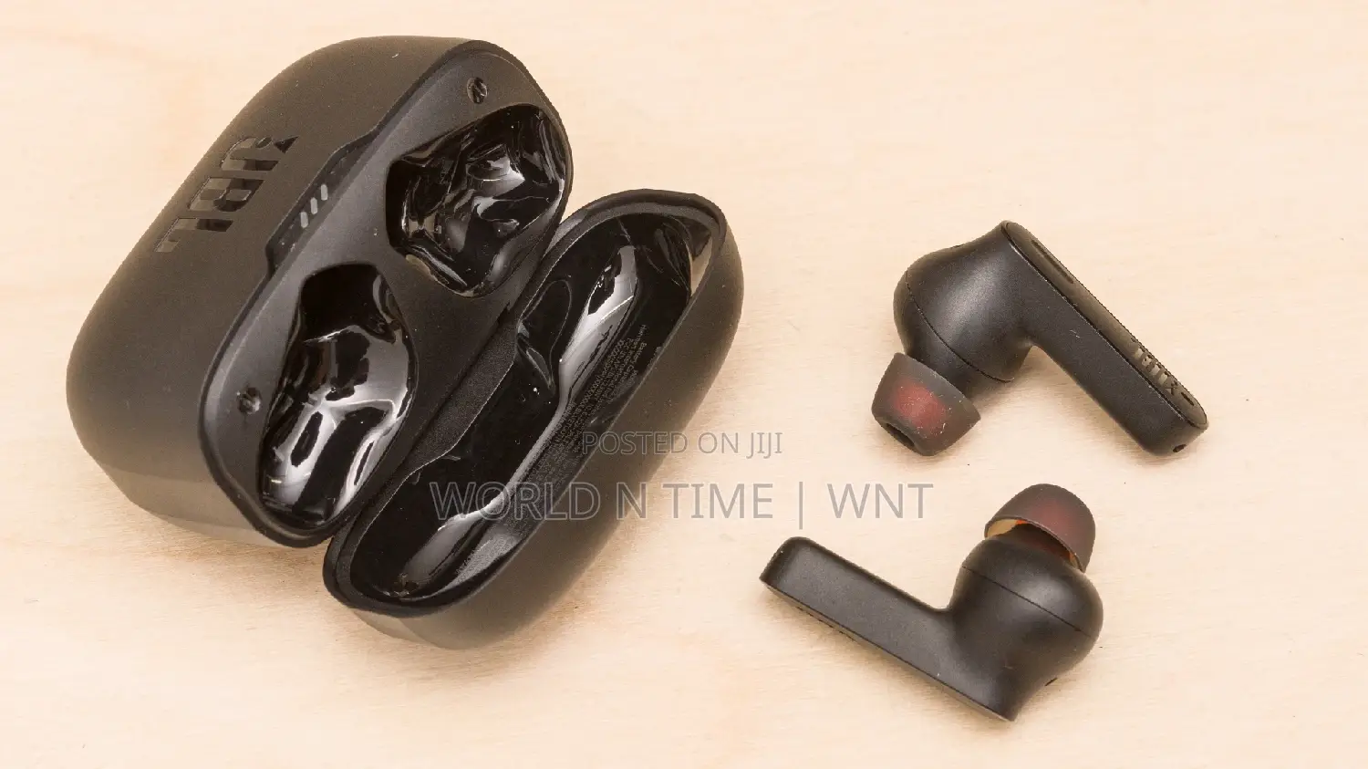 JBL Tune 235NC in Ear Wireless ANC Earbuds (TWS), Massive