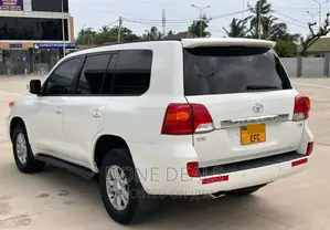 Toyota Land Cruiser 2012 Black