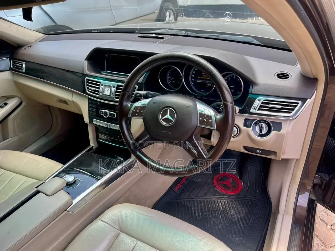 Mercedes-Benz E250 SV Premium 2014 Brown
