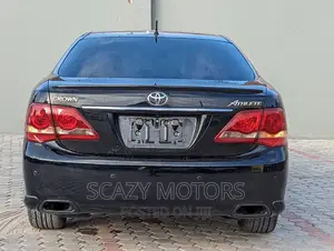 Toyota Crown 2008