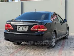 Toyota Crown 2008