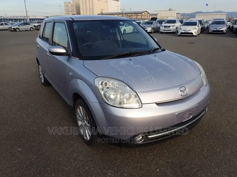Mazda Verisa 2009 Silver