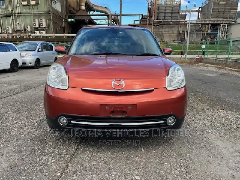 Mazda Verisa 2009 Red