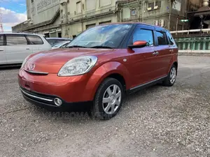 Mazda Verisa 2009 Red