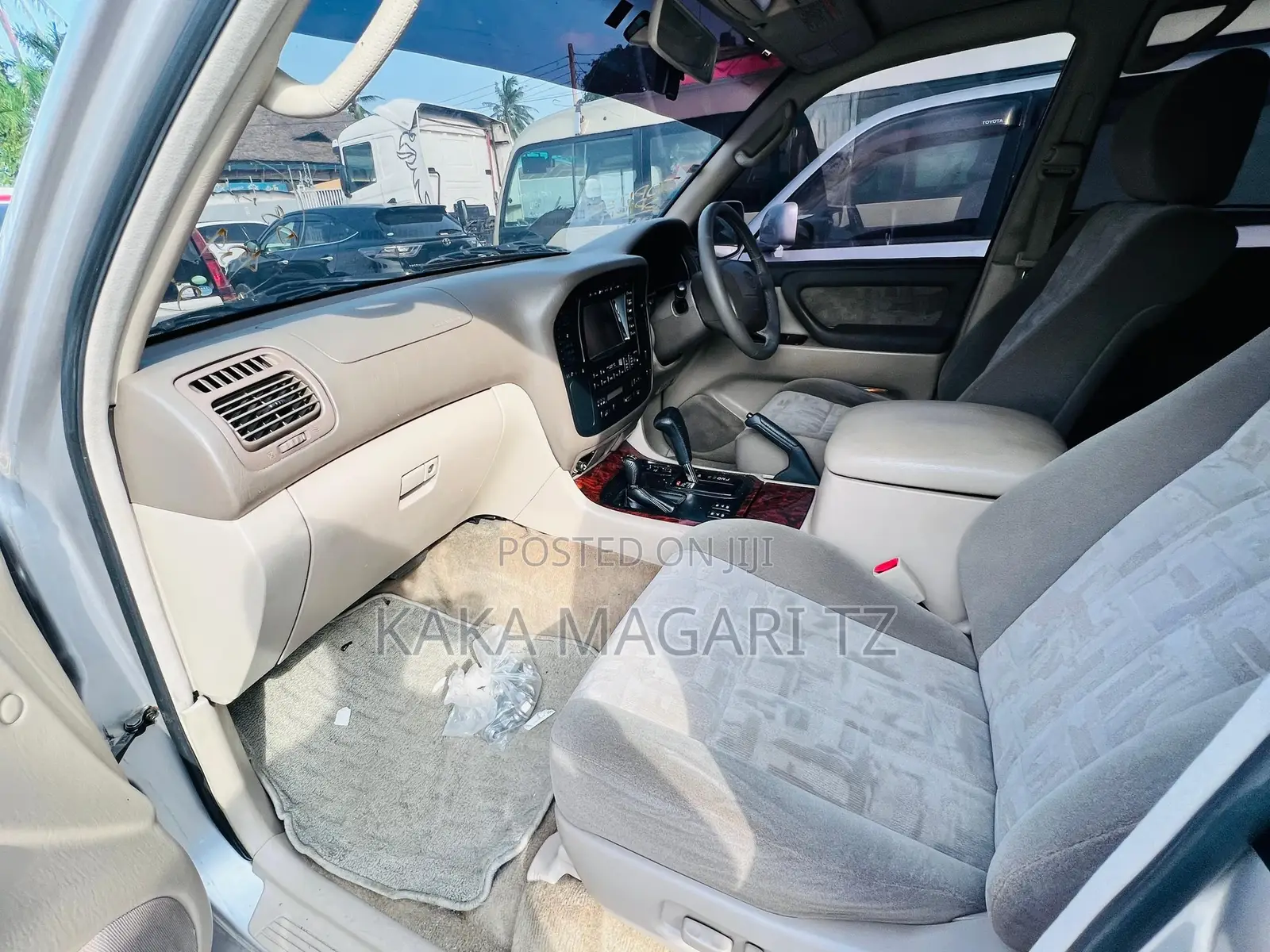 Toyota Land Cruiser 2008 Beige