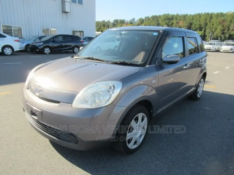 Mazda Verisa 2007 Gray