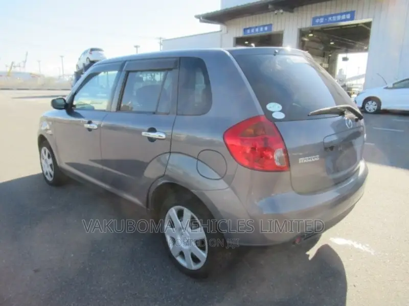 Mazda Verisa 2007 Gray