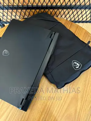 New Laptop MSI GP75 Leopard 32GB Intel Core I7 SSD 1T