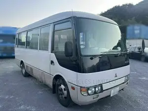 Mitsubishi Fuso Rosa 2002 White