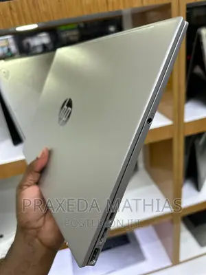 New Laptop HP Pavilion 13 16GB AMD Ryzen 7 SSD 512GB