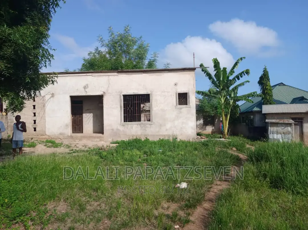 3bdrm House in Dalalipapaatzseven, Kinondoni for sale