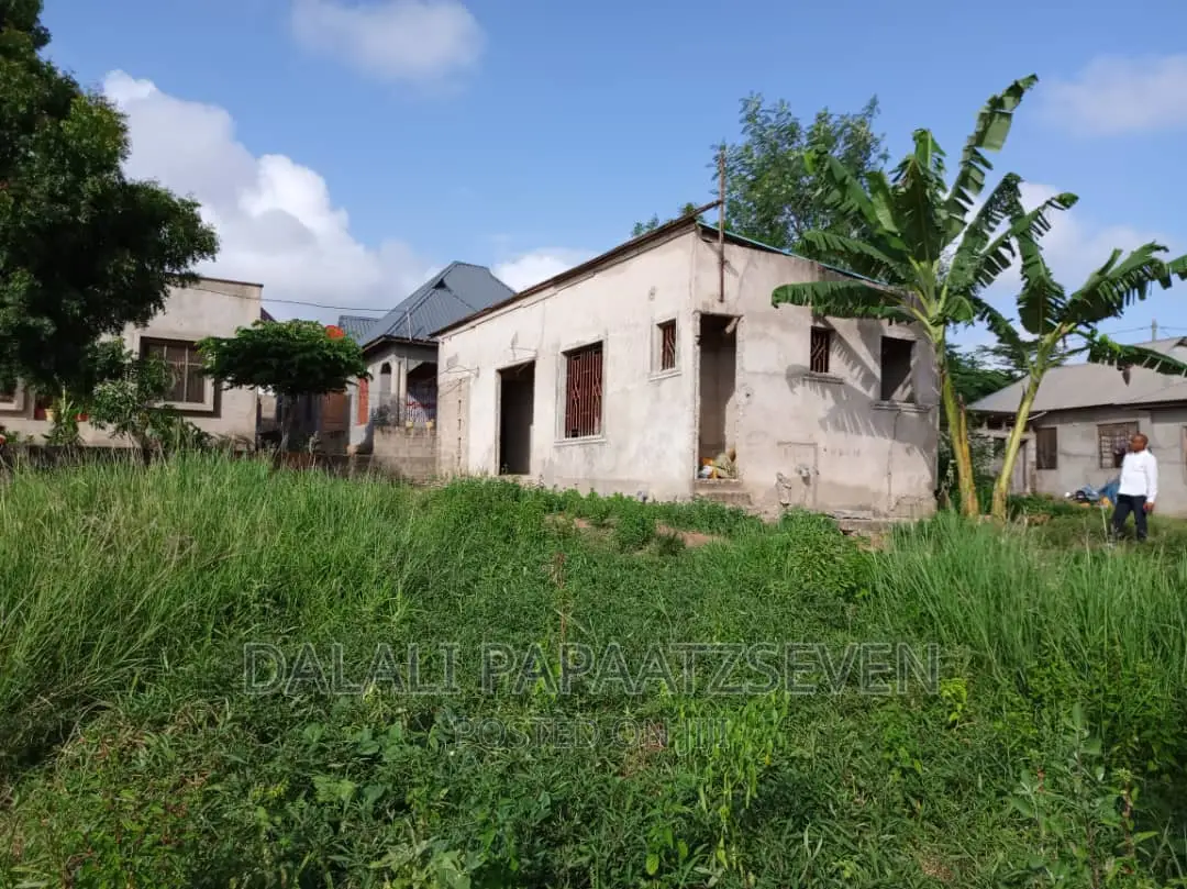 3bdrm House in Dalalipapaatzseven, Kinondoni for sale