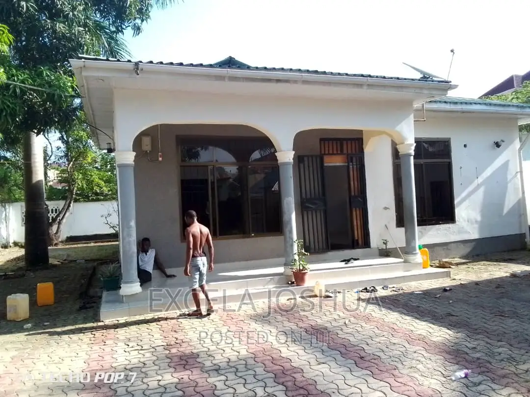 3bdrm House in Excela Joshua, Kinyerezi for sale