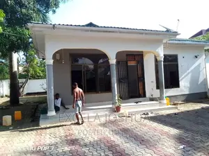 3bdrm House in Excela Joshua, Kinyerezi for sale