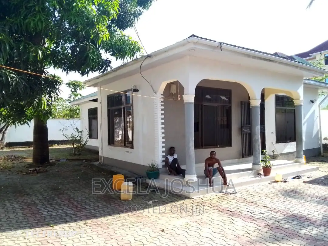3bdrm House in Excela Joshua, Kinyerezi for sale