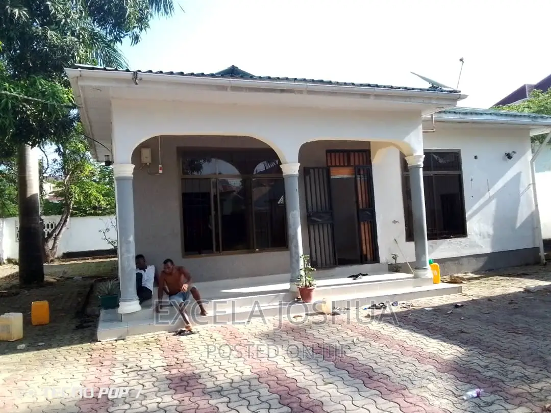 3bdrm House in Excela Joshua, Kinyerezi for sale