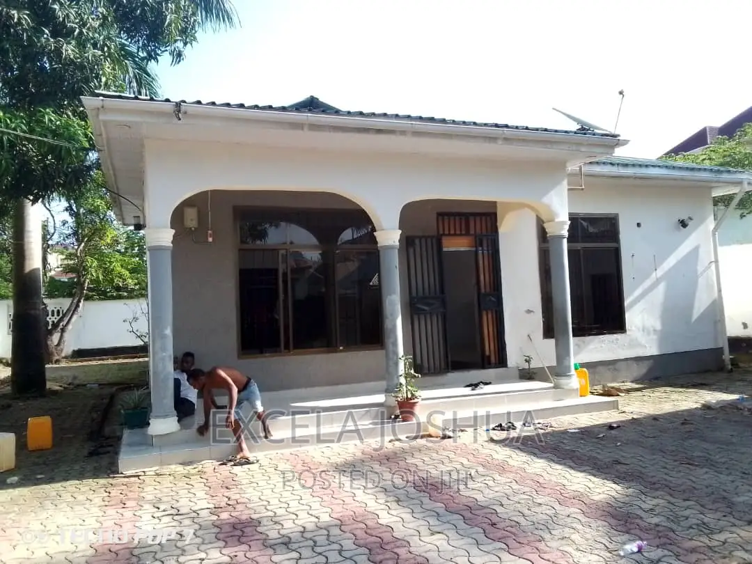 3bdrm House in Excela Joshua, Kinyerezi for sale